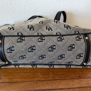 Dooney Bourke